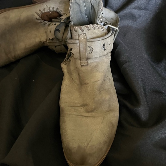 RAMPAGE~GRAY~GRUNGE LIKE BOOTS~10 - Picture 4 of 7